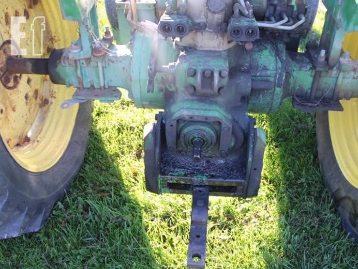 john-deere-2840-image-8