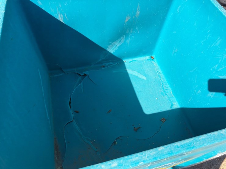 #5198-•-thermo-safe-dry-ice-transport-bin-image-3
