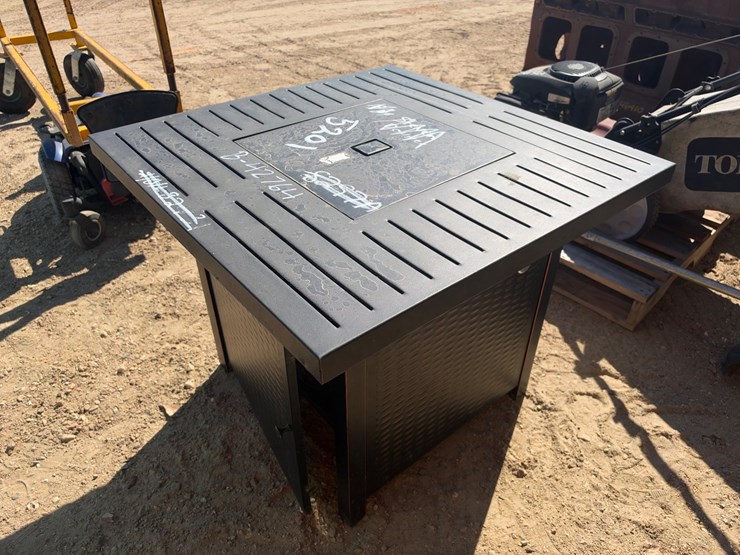#5201-•-outdoor-metal-table/propane-grill-image-2
