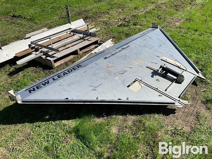 john-deere-/-new-leader-l3030-g4-dry-spreader-endgate-conversion-kit-image-17