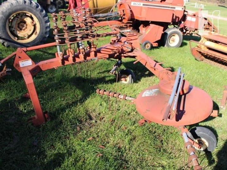 hesston-3750-image-3