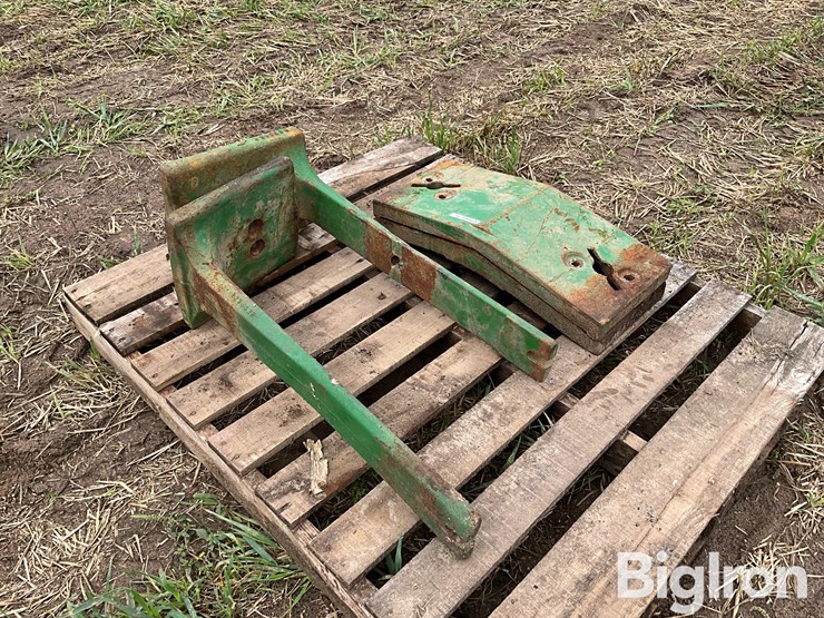 john-deere-tractor-front-stack-starter-weight-brackets-&-slab-weights-image-6