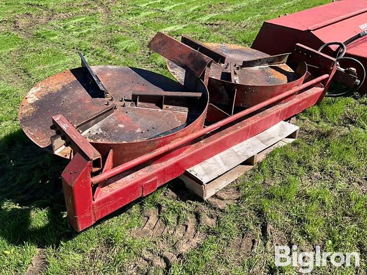 spread-all-litter/spinner-deck-manure-spreader-attachment-image-9