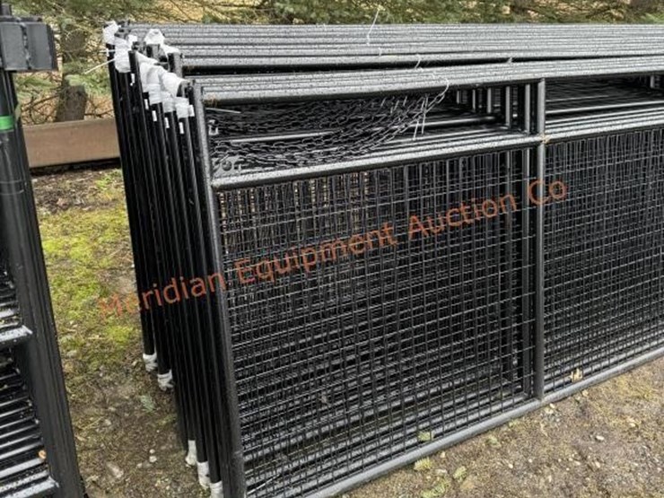 1--16'-mesh-farm-gate-image-9