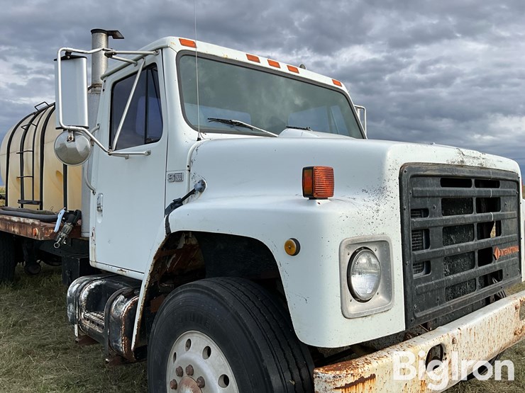 1986-international-s1955-s/a-water-truck-image-10