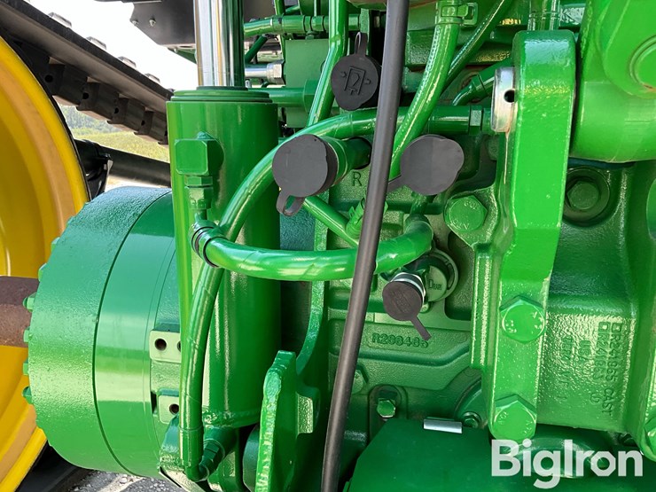 2013-john-deere-8335rt-track-tractor-image-18