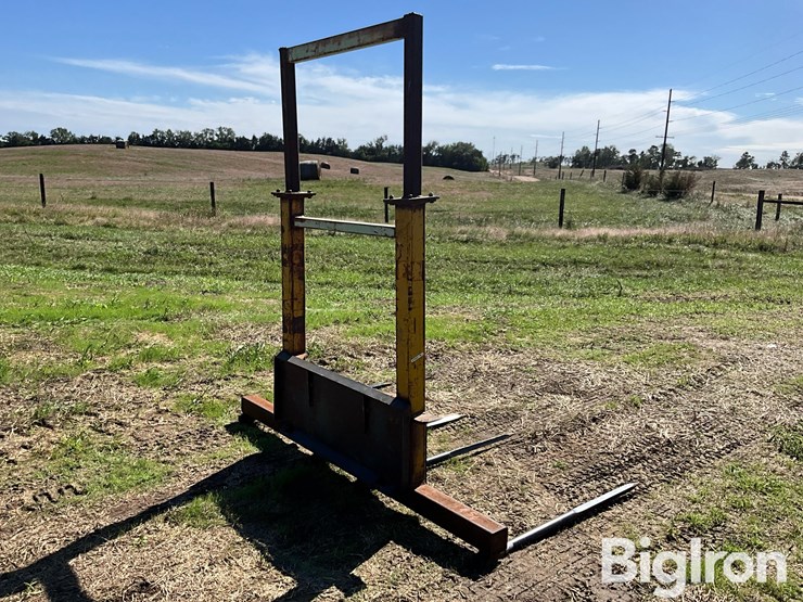 three-bale-spear-skid-steer-attachment-image-5