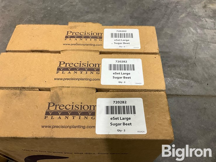 precision-planting-milo/sugar-beet-planter-seed-discs-image-16
