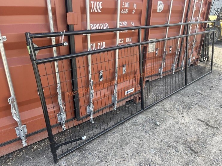 1--14'-mesh-farm-gate-image-2
