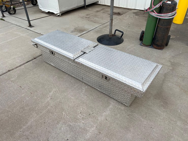 deezee-pickup-box-tool-box-image-3