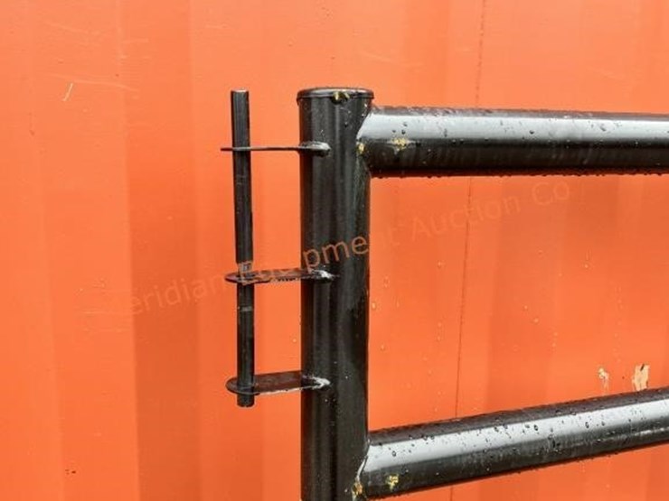 9.5'-x-5'-ld-livestock-panel-new,-bid-$-x-4-image-3