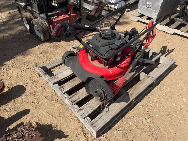 #5184-•-(2)-weedeaters-and-troy-bilt-push-mower-image-2
