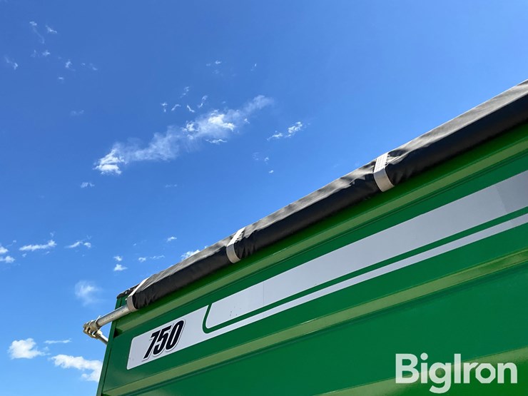 2014-j&m-750-18-grain-cart-image-10