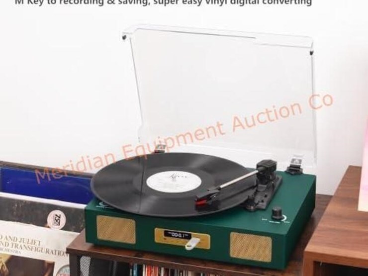bluetooth-vinyl-record-player-with-digital-display-image-3