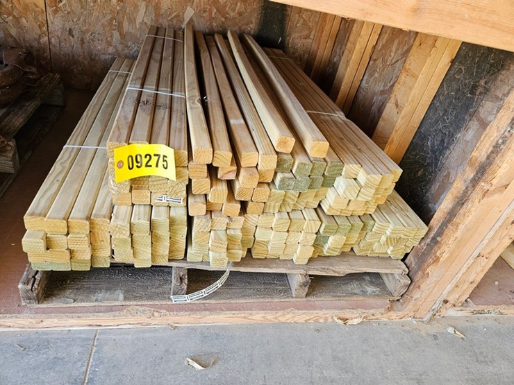 #9275-•-(160)-42"-deck-ballisters-image-2