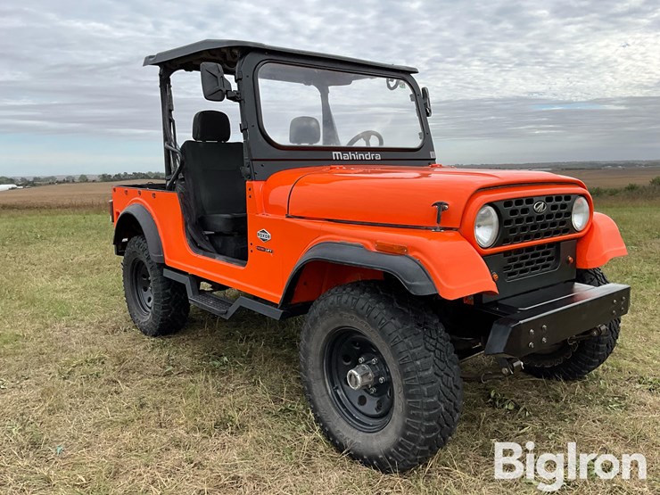 2020-mahindra-roxor-4x4-off-road-utility-vehicle-image-3