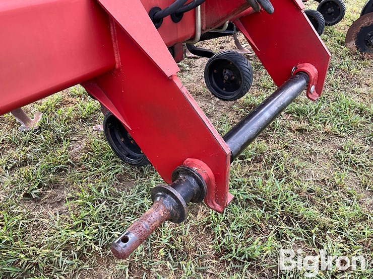 case-1820-16r30”-3-pt-row-crop-cultivator-image-14