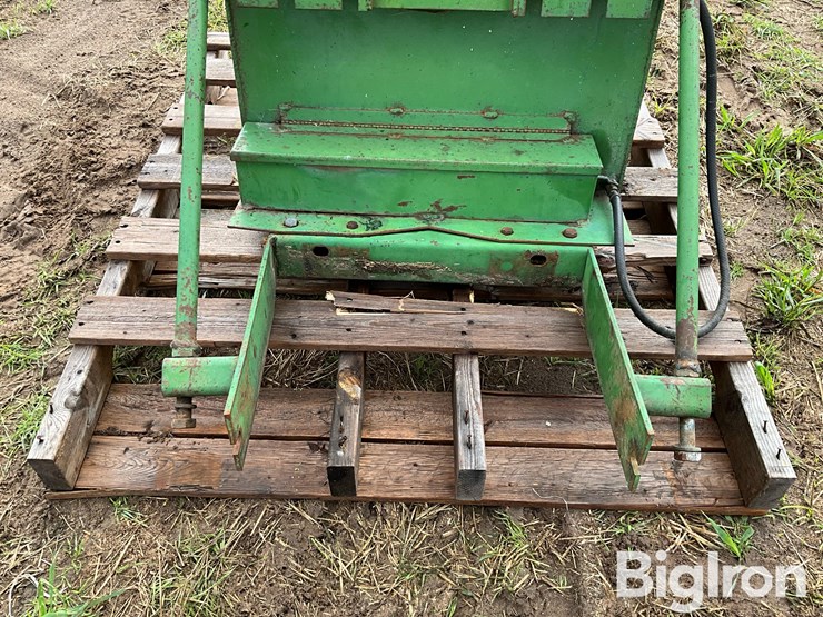 john-deere-tractor-auxiliary-fuel-tank-image-9