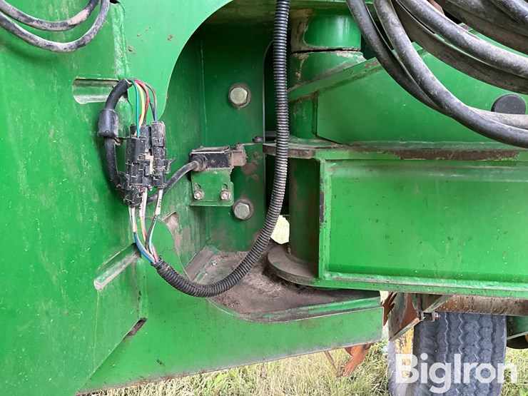2006-john-deere-1770nt-ccs-24r30”-pull-type-planter-w/fertilizer-image-15