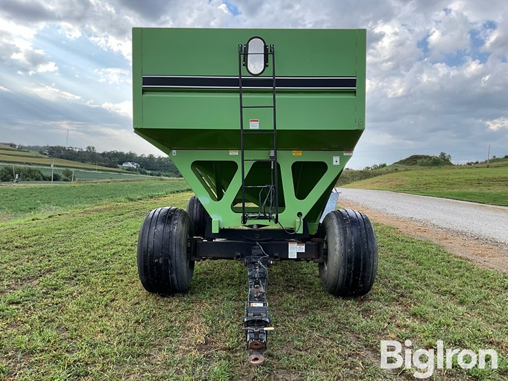 parker-6250-“grain-chariot”-gravity-wagon-image-2
