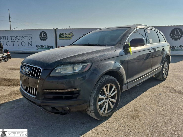 2011-audi-q7-image-32