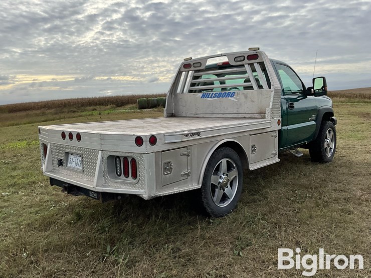 2006-chevrolet-silverado-2500hd-4x4-diesel-pickup-w/flatbed-image-5