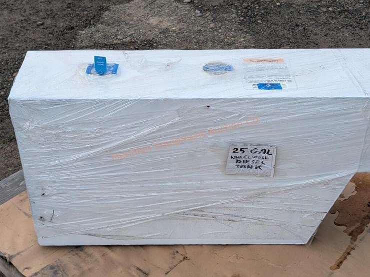 ~25-gallon-wheel-well-diesel-fuel-tank-image-6