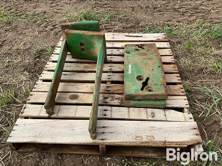 john-deere-tractor-front-stack-starter-weight-brackets-&-slab-weights-image-2
