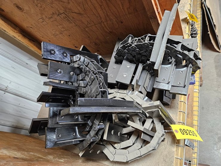 #9255-•-667h-pintle-chain-2-1/2"x10-5/8"-paddles-image-4