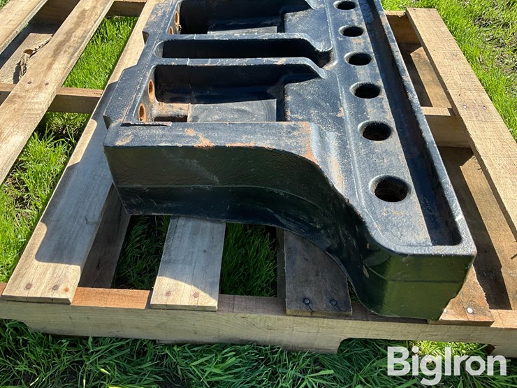 case-ih-magnum/mx-tractor-front-weight-bracket-image-16