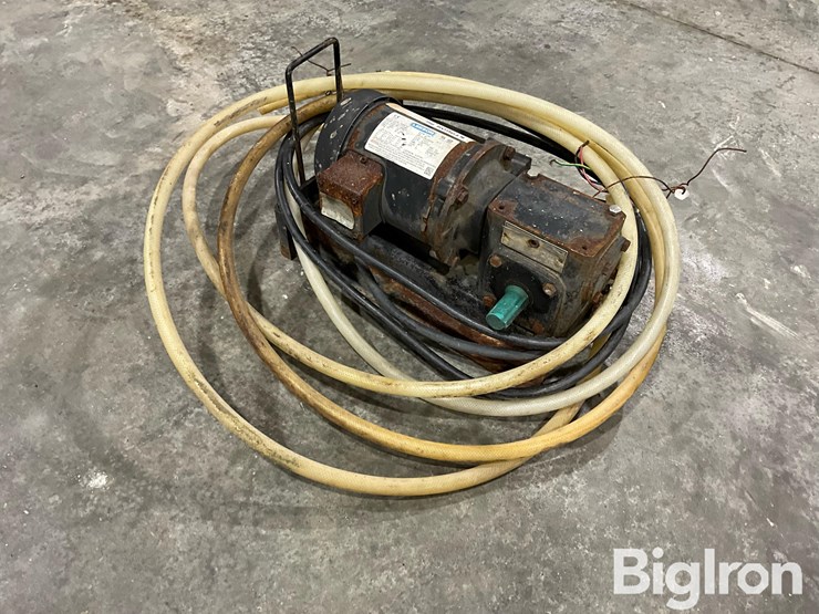 john-blue-21630-100gph-chemigation-pump-image-4