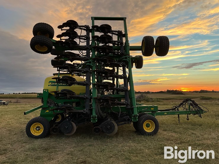 2013-john-deere-1990-ccs-air-seeder-image-4