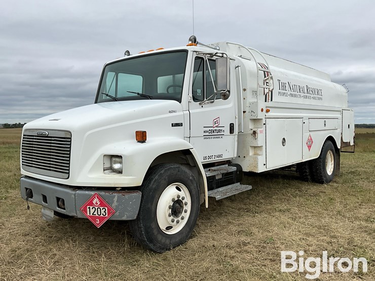 1999-freightliner-fl70-s/a-fuel-truck-image-1