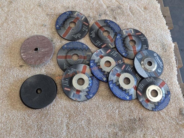 assorted-abrasive-discs-&-blades-image-17