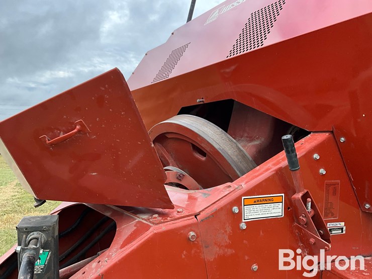 hesston-4790-big-square-baler-w/accumulator-image-18