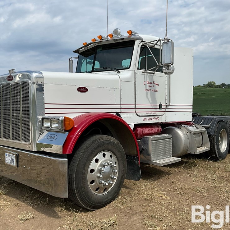 1997 Peterbilt 379 T/A Truck Tractor