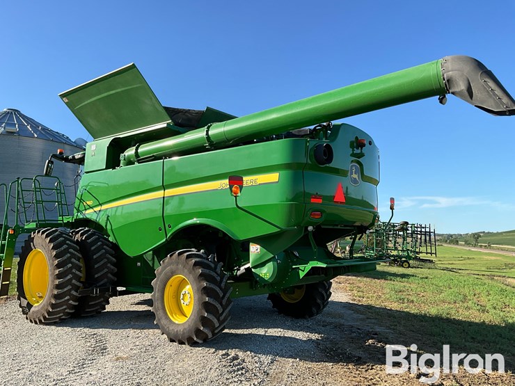 2020-john-deere-s760-2wd-combine-image-7