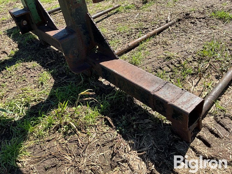 three-bale-spear-loader-attachment-image-17