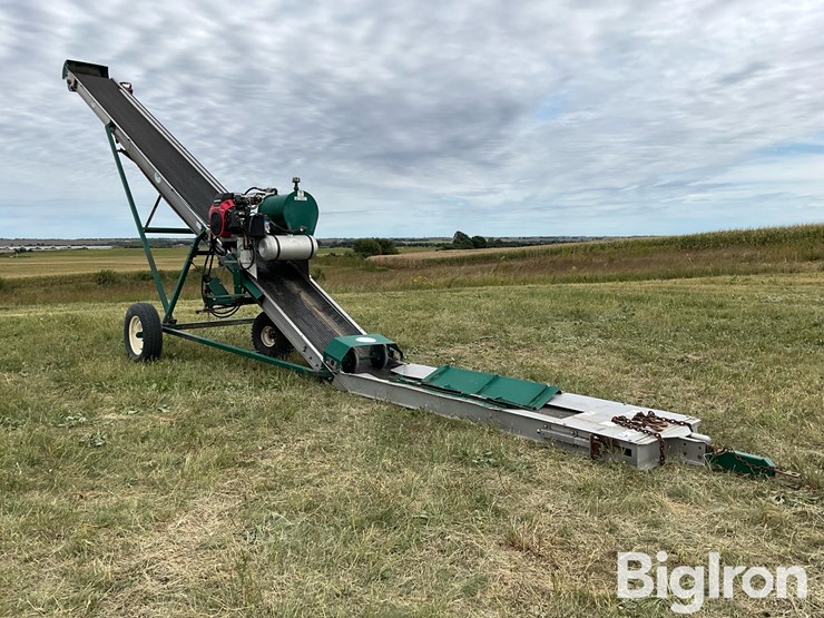 2012-doyle-stainless-steel-conveyor/field-unloader-image-3