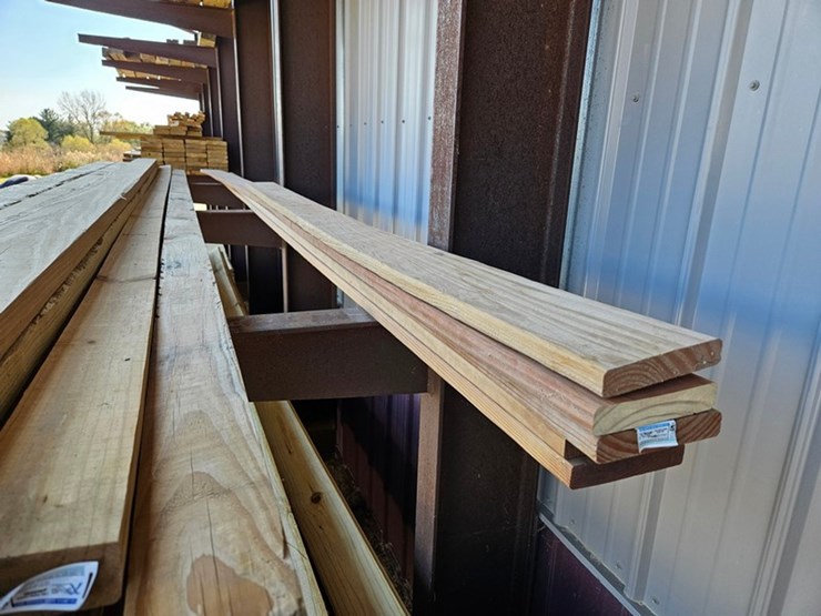 #9266-•-assorted-treated-lumber-image-4