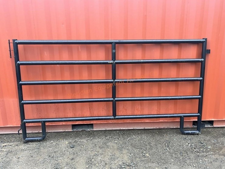 9.5'-x-5-hd-cattle-panel-new,-bid-$-x-4-image-1