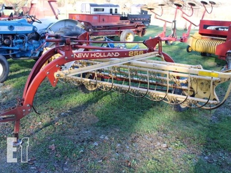 new-holland-rolabar-256-image-3