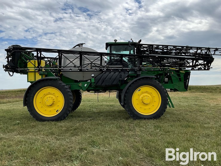 2010-john-deere-4930-self-propelled-sprayer-image-4