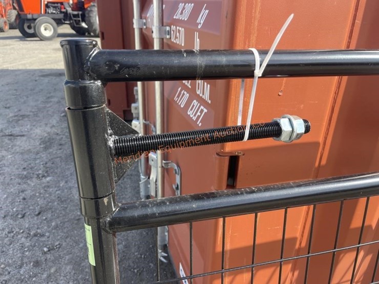 1--16'-mesh-farm-gate-image-4