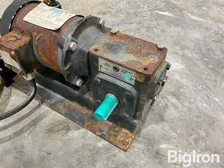 john-blue-21630-100gph-chemigation-pump-image-12