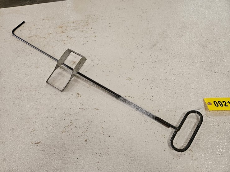 #9217-•-paint-mixer-and-homemade-hook-handle-image-1