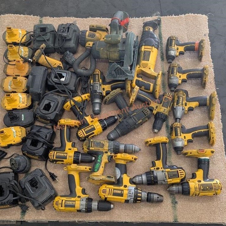 Pallet- Assorted DeWalt 18v Tools