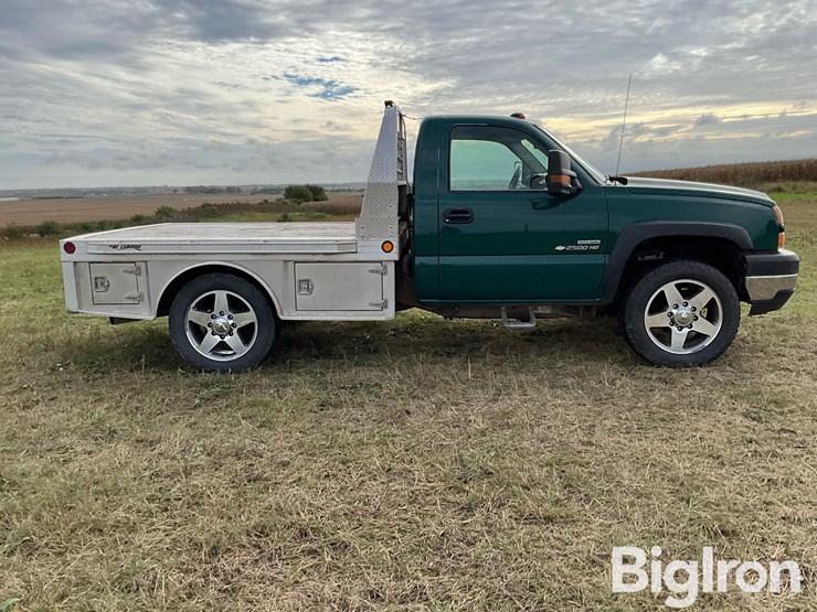 2006-chevrolet-silverado-2500hd-4x4-diesel-pickup-w/flatbed-image-4