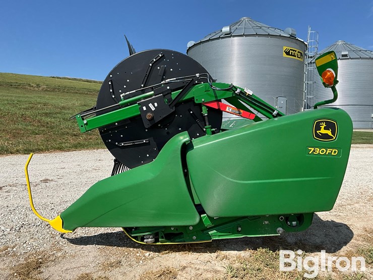 2020-john-deere-730fd-“hydraflex”-draper-header-image-8