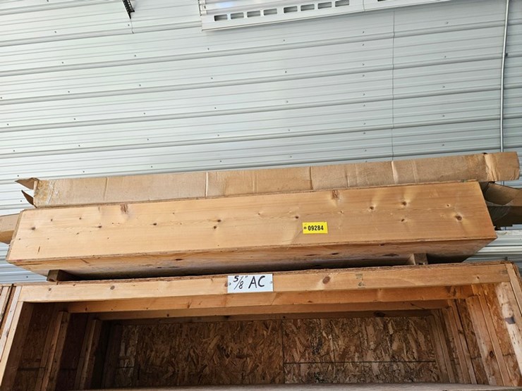 #9284-•-wood-storage-box-full-of-glass-board-trim-image-7